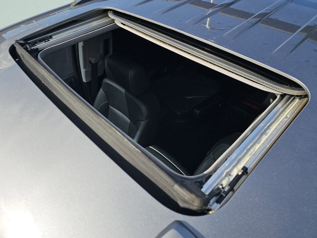 Used 2018 Satin Steel Metallic GMC SLT Standard Edition image 8
