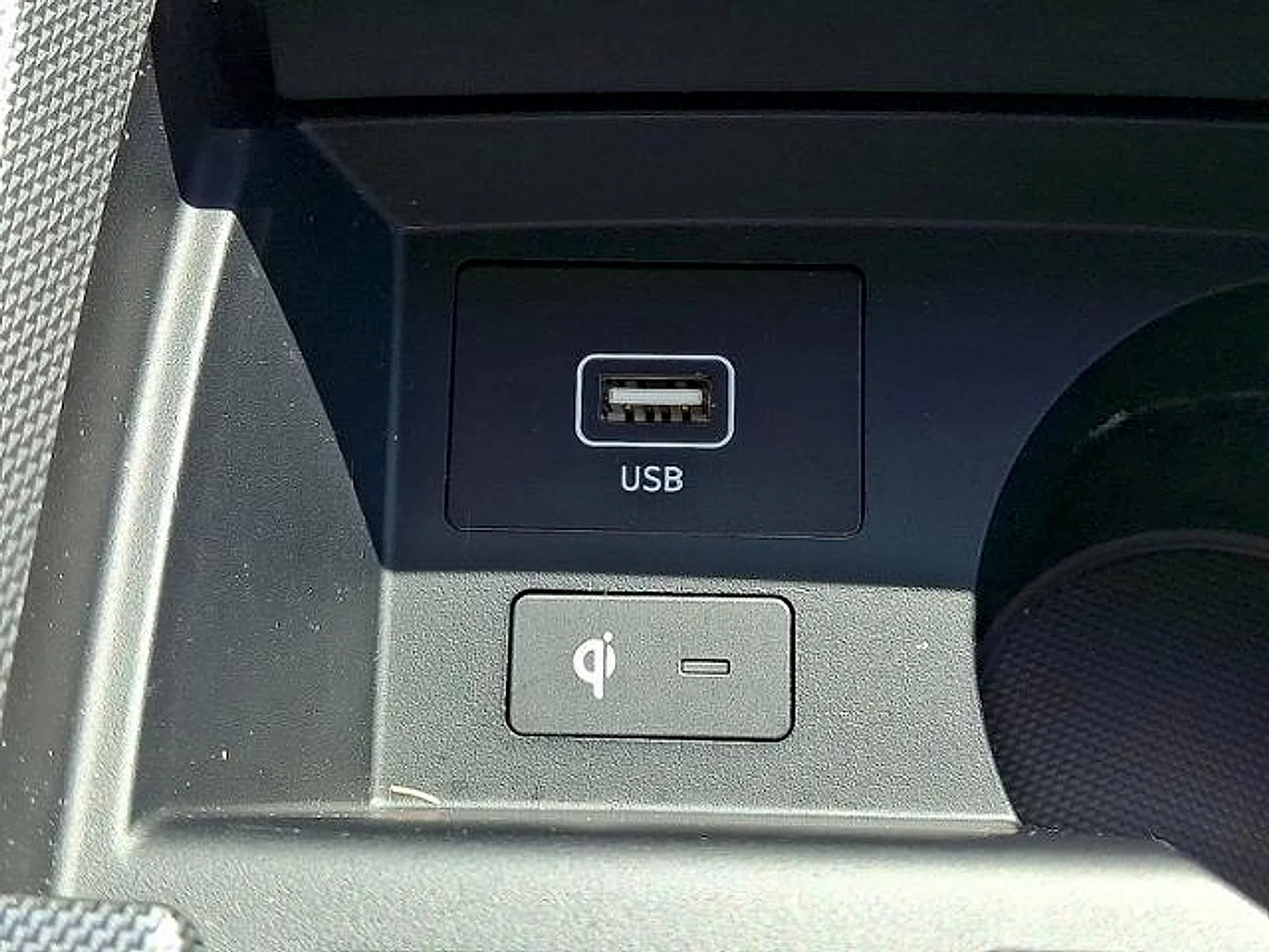 Used 2022 Calypso Red Hyundai SEL image 19