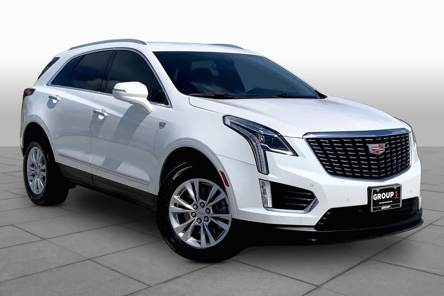 Used 2025 Crystal White Tricoat Cadillac FWD Luxury image 3