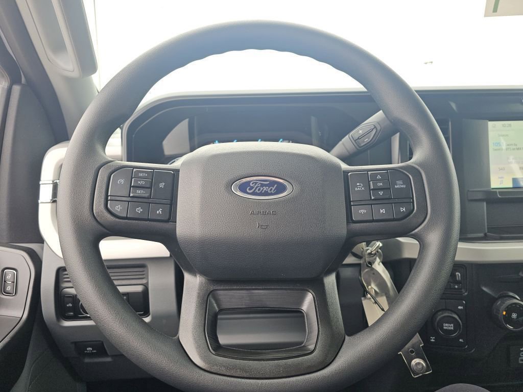 New 2026 Oxford White Ford XL image 30