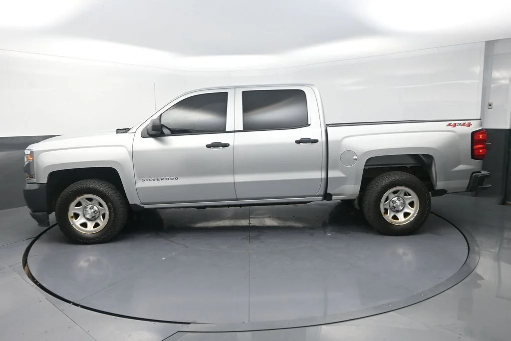 Used 2018 Silver Chevrolet WT image 6
