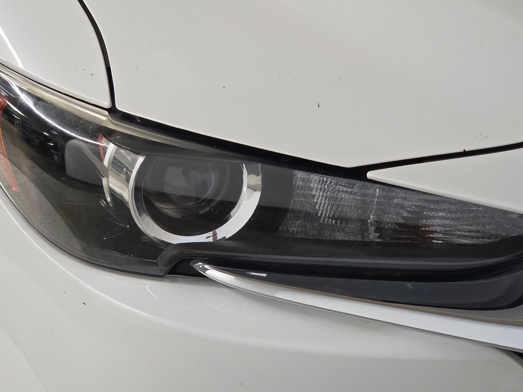 Used 2020 White Mazda Sport image 14