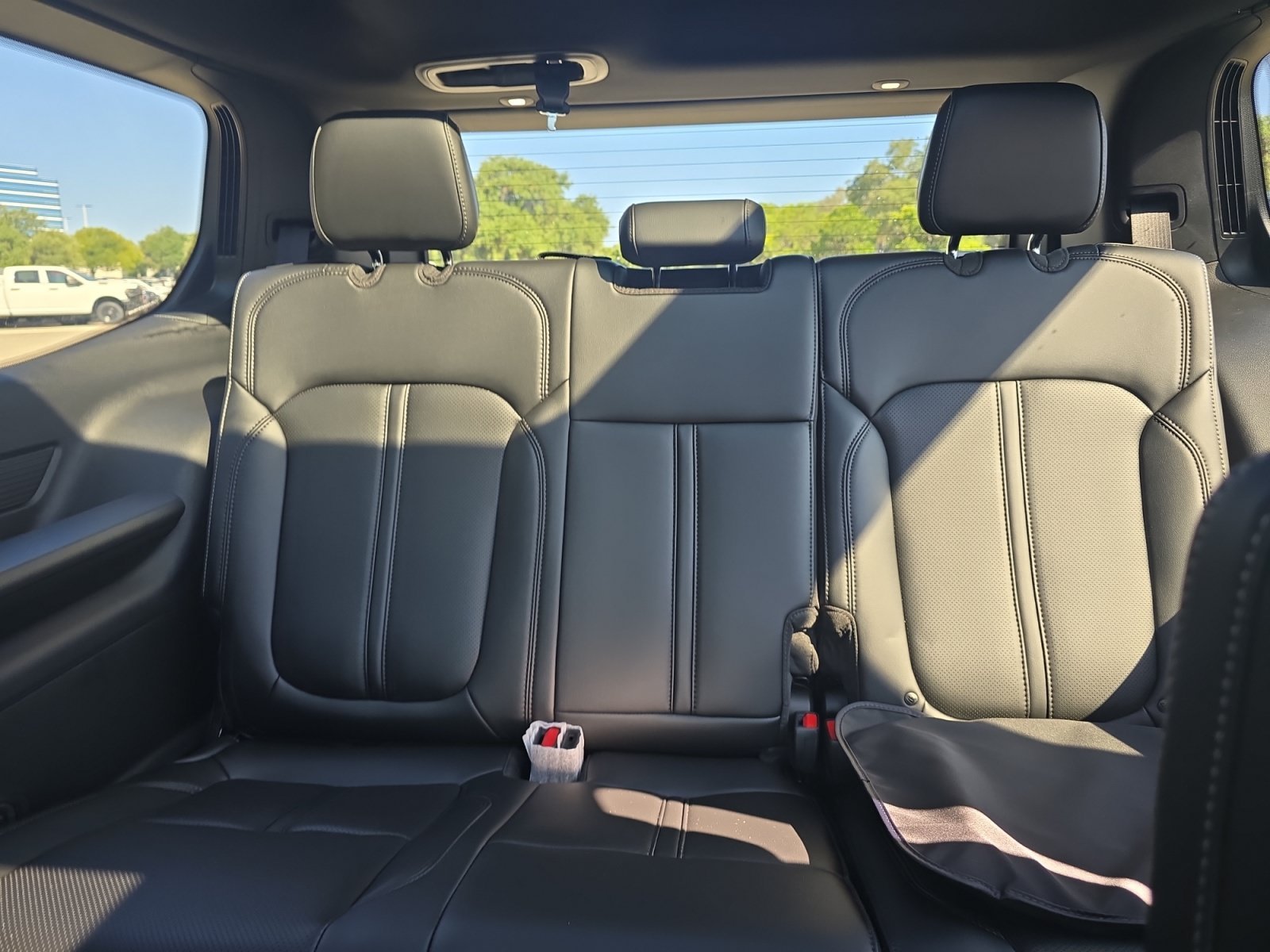 New 2026 Baltic Gray Metallic Clearcoat Jeep  image 25