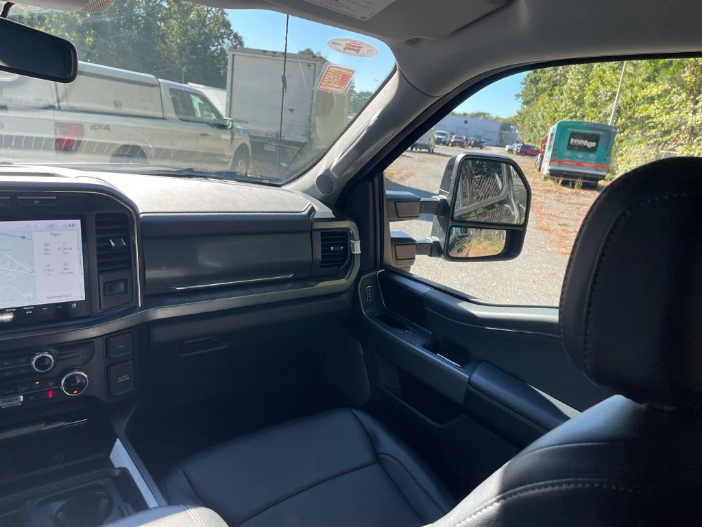 Used 2023 Agate Black Metallic Ford Lariat image 11