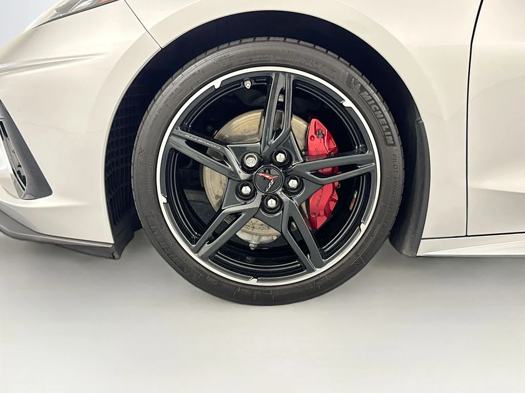 Used 2020 Silver Chevrolet Stingray image 30