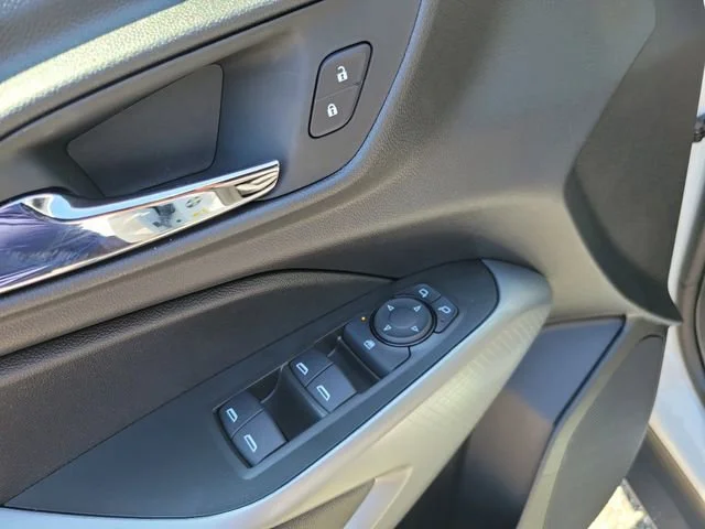 2026 Chevrolet Trax RS - Photo 19
