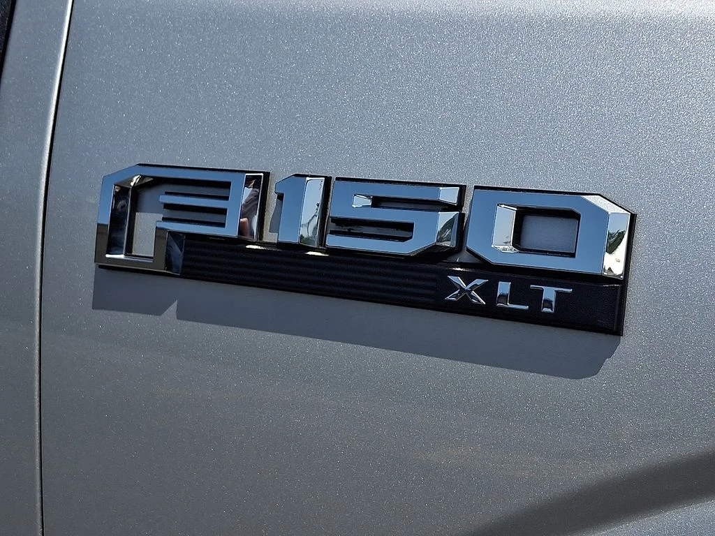 Used 2019 Silver Ford XLT image 30