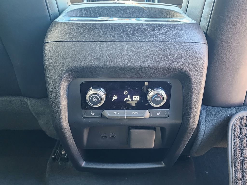 2026 GMC Acadia Denali Ultimate - Photo 53