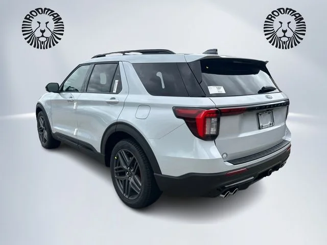New 2026 Space White Metallic Ford ST image 9