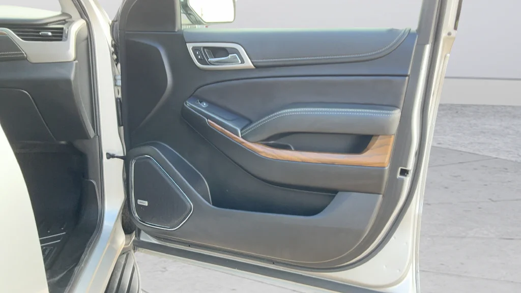 Used 2020 QUICKSILVER METALLIC GMC Denali image 23