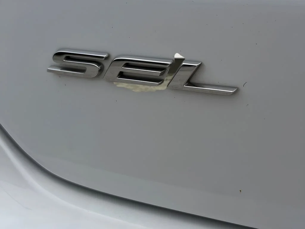 Used 2024 White Ford SEL image 36