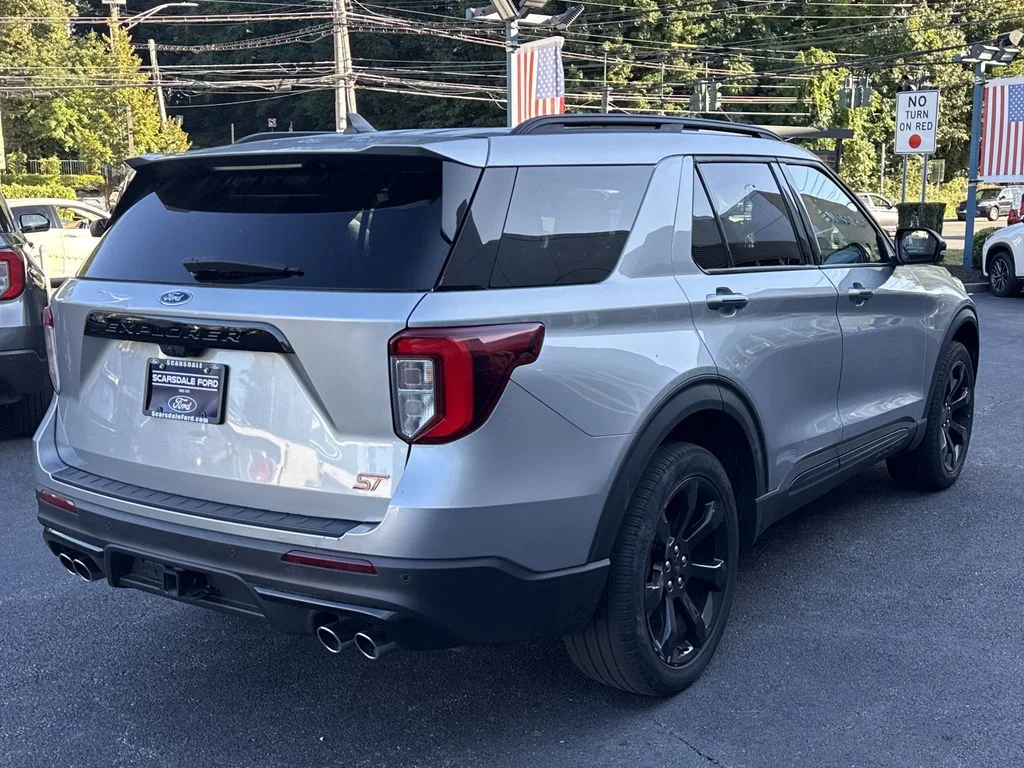 Used 2023 Silver Ford ST image 4