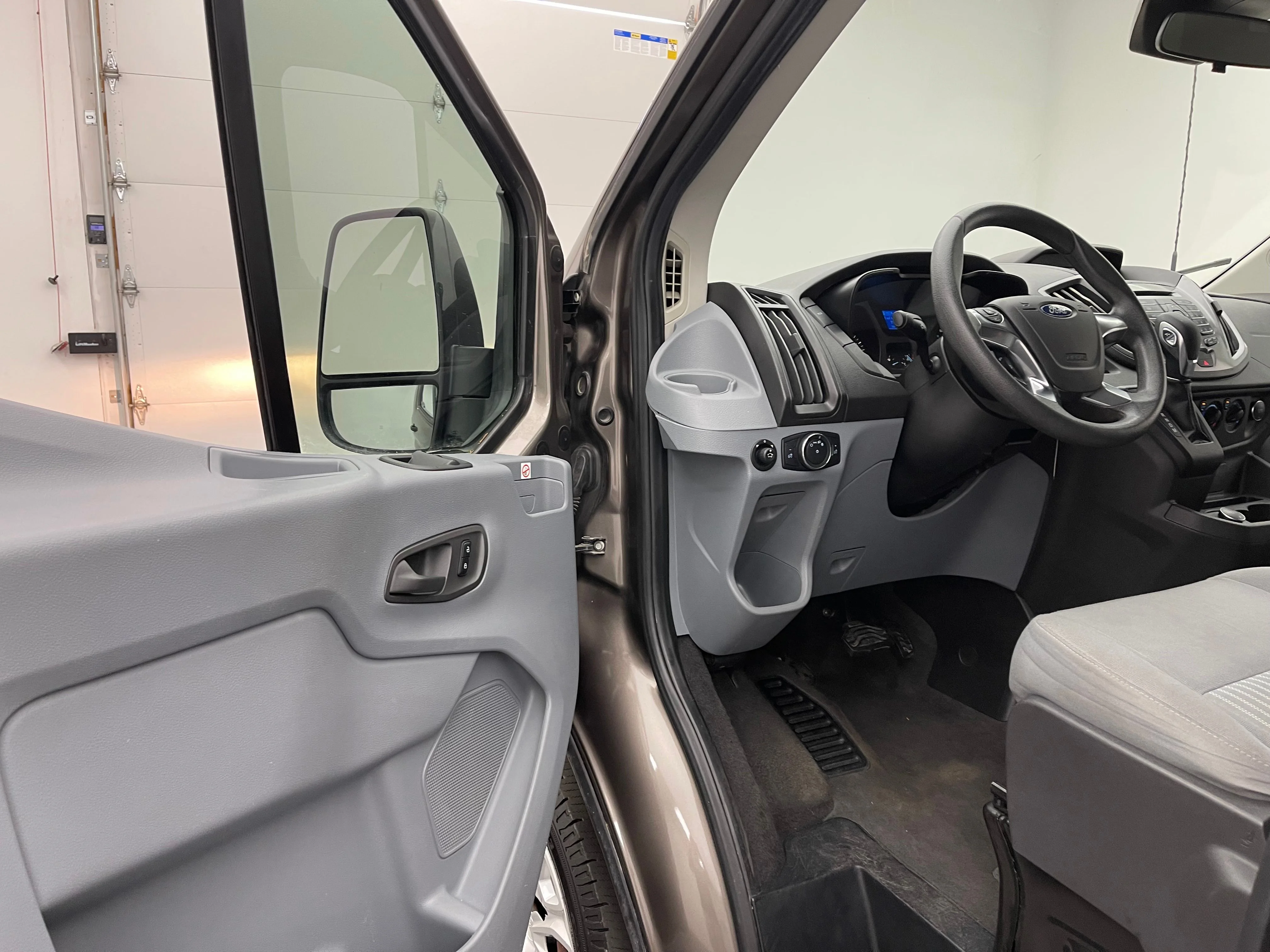 Used 2019 Stone Gray Metallic Ford XLT image 13