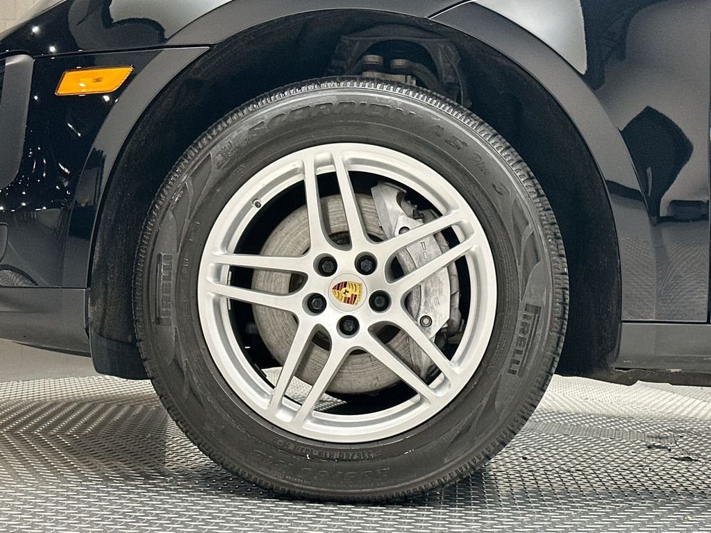 Used 2021 Black Porsche Base image 5