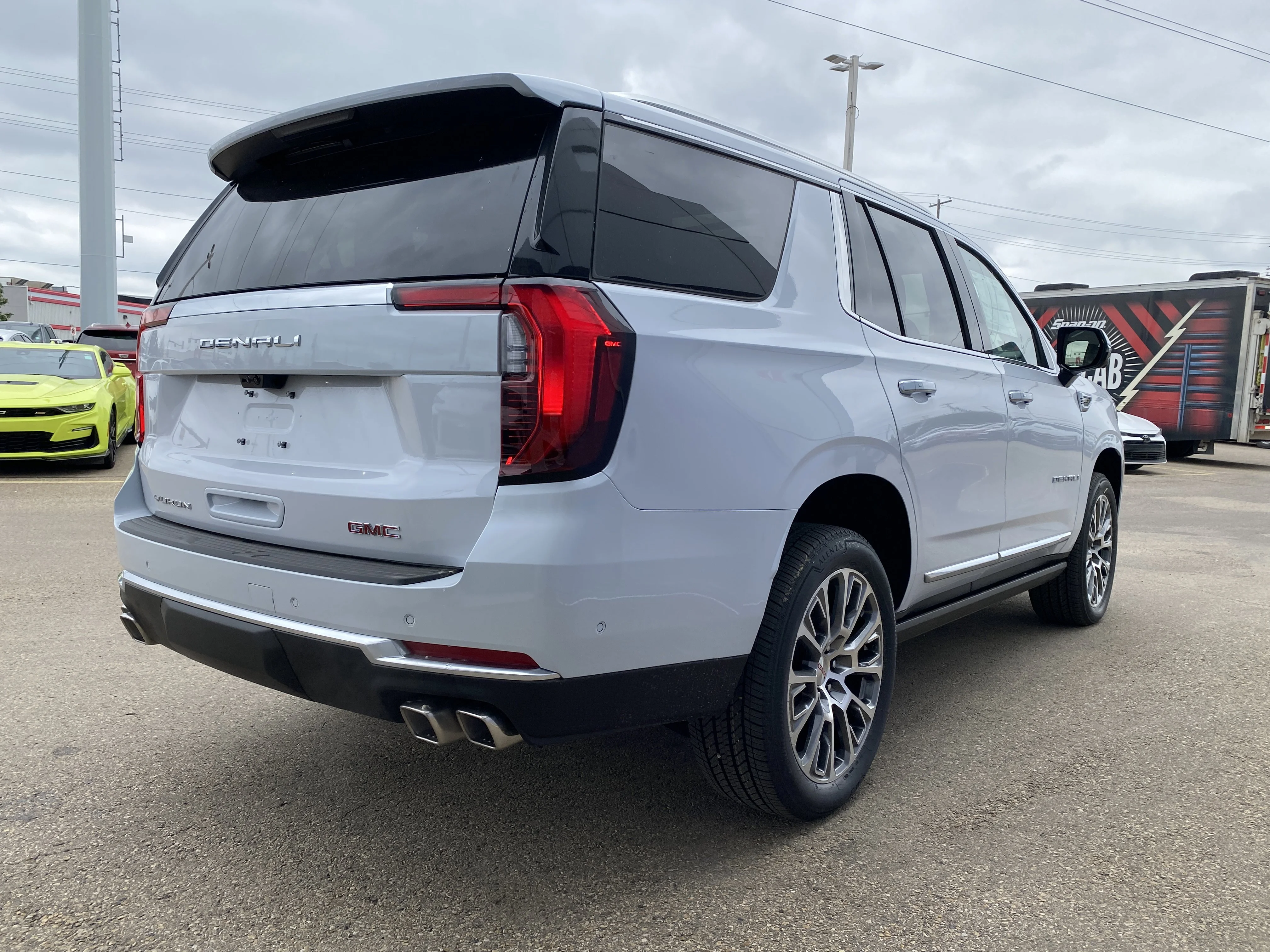 New 2026 GLACIER WHITE TRICOAT GMC Denali image 7