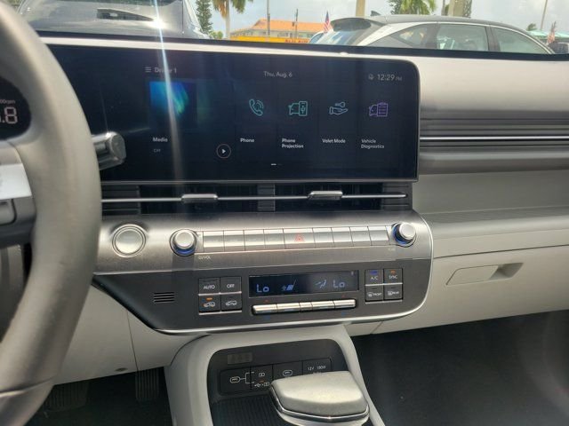 2025 Hyundai Kona SEL - Photo 19