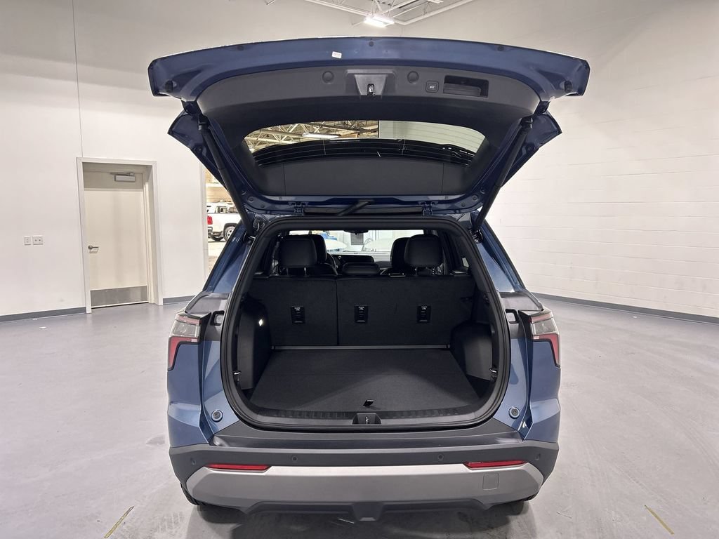 New 2027 Lakeshore Blue Metallic Chevrolet LT image 20