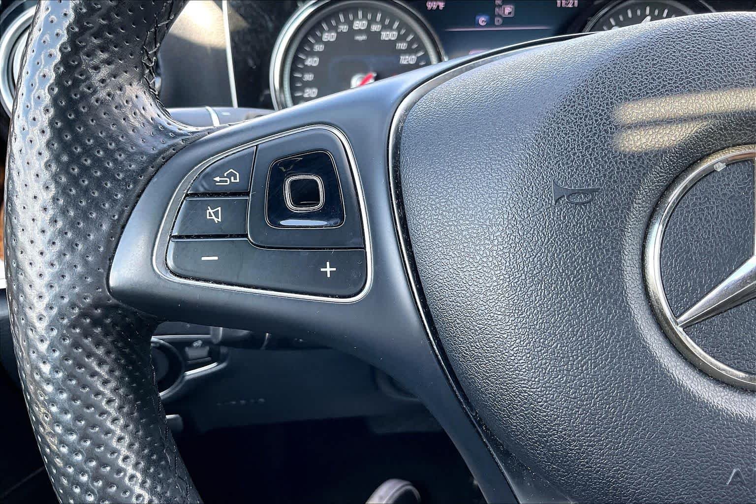Used 2017 Selenite Grey Metallic Mercedes-Benz E 300 Sport image 24