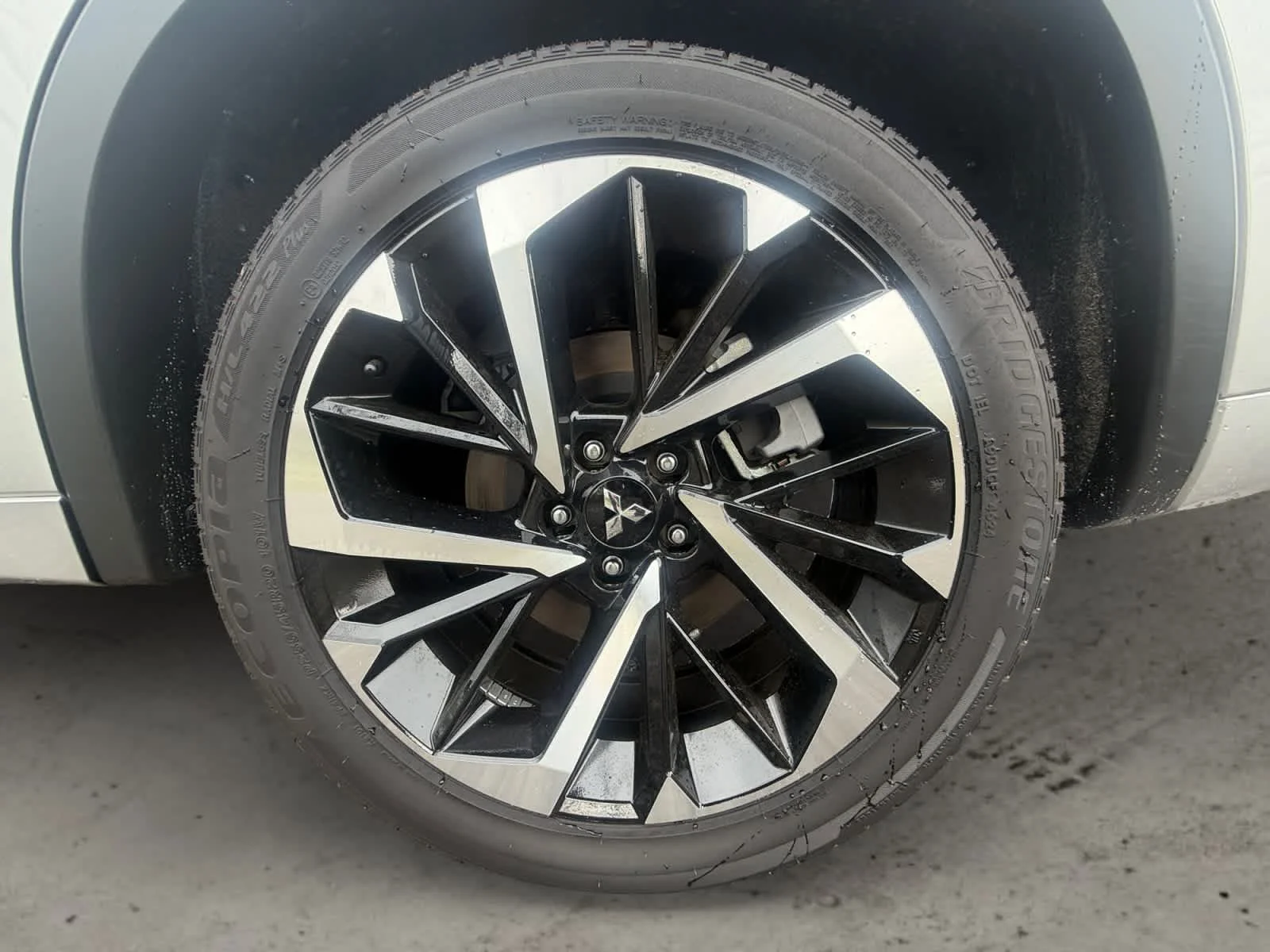 New 2025 Alloy Silver Metallic Mitsubishi SEL image 9