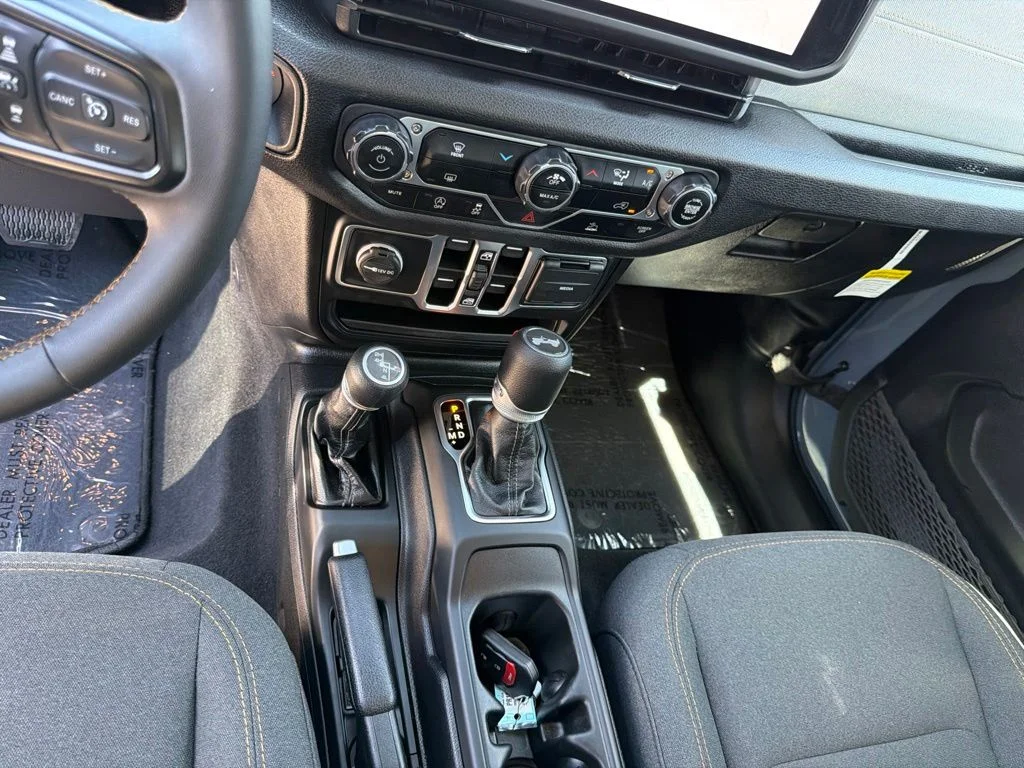 Used 2025 Gray Jeep Sport S image 17