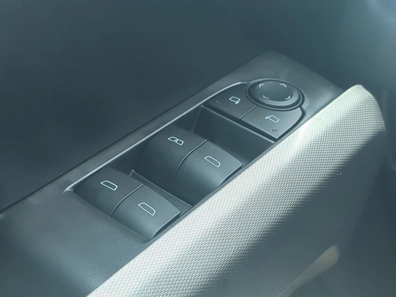 2026 GMC Canyon Elevation - Photo 23
