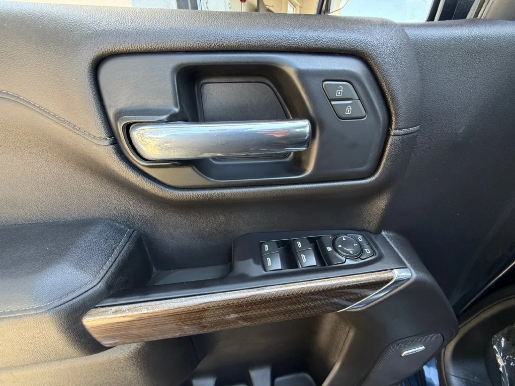 Used 2020 Blue Chevrolet LT Trail Boss image 11