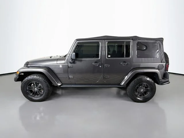 Used 2017 Gray Jeep Unlimited Sahara image 4