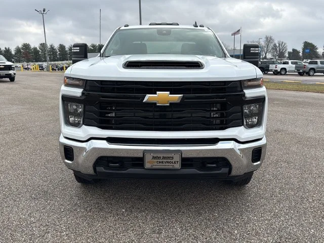 New 2026 Summit White Chevrolet Work Truck image 13