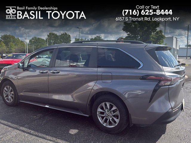2024 Toyota Sienna XLE