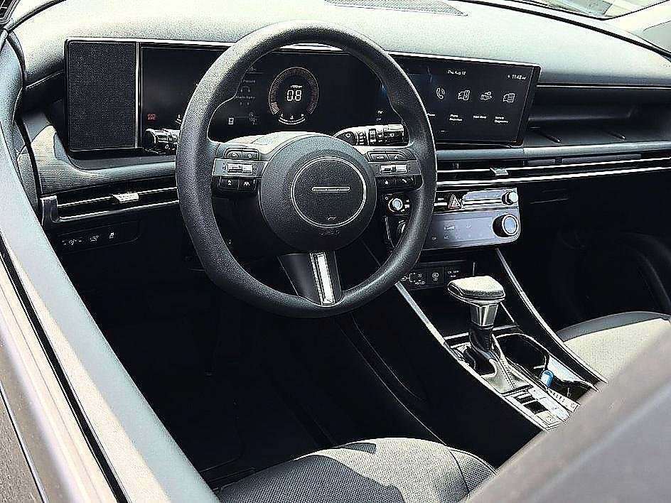 New 2026 Phantom Black Hyundai SEL Plus FWD image 20