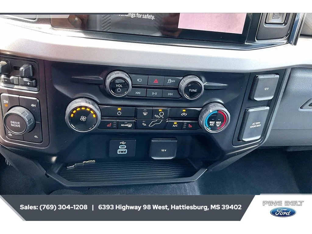 New 2026 Avalanche Ford F-250® XLT image 24