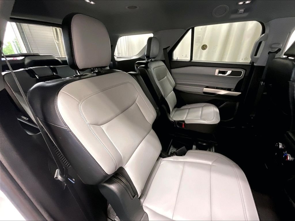 Used 2021 Oxford White Ford XLT image 16
