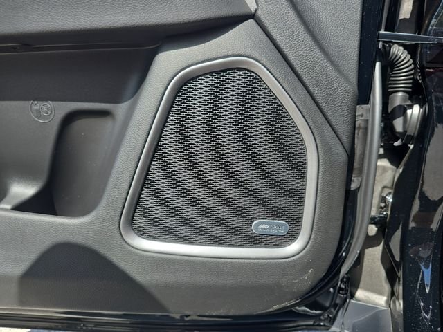 New 2026 Diamond Black Crystal Pearlcoat Jeep  image 14