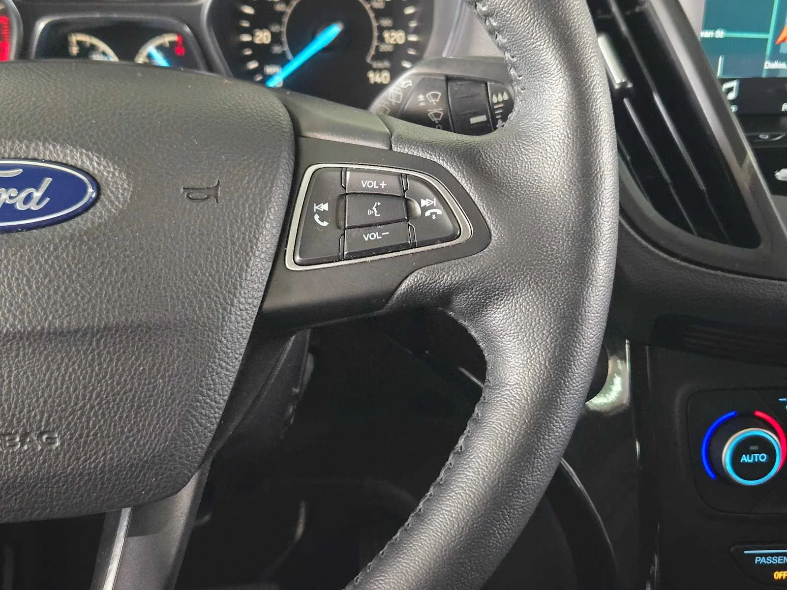 Used 2019 Magnetic Metallic Ford Titanium image 28