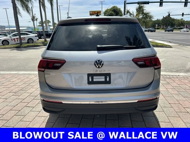 Used 2023 Silver Volkswagen 2.0T SE image 8