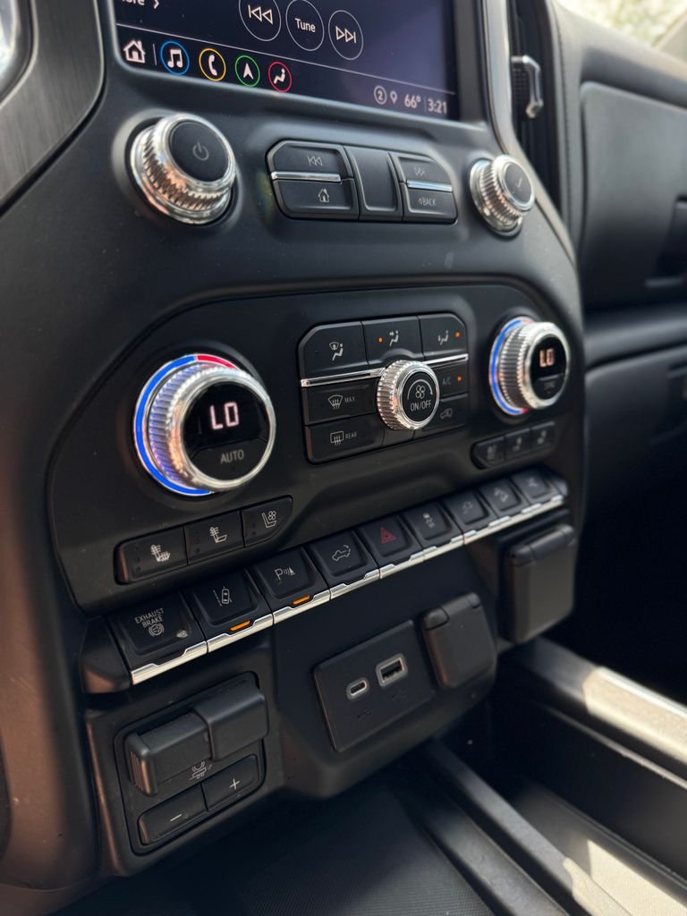 Used 2022 Ebony Twilight Metallic GMC Denali image 23