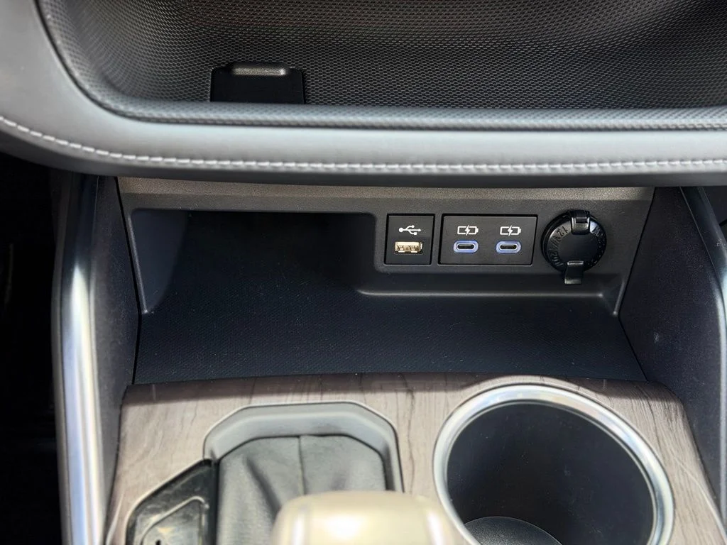 Used 2022 Red Toyota Platinum image 21