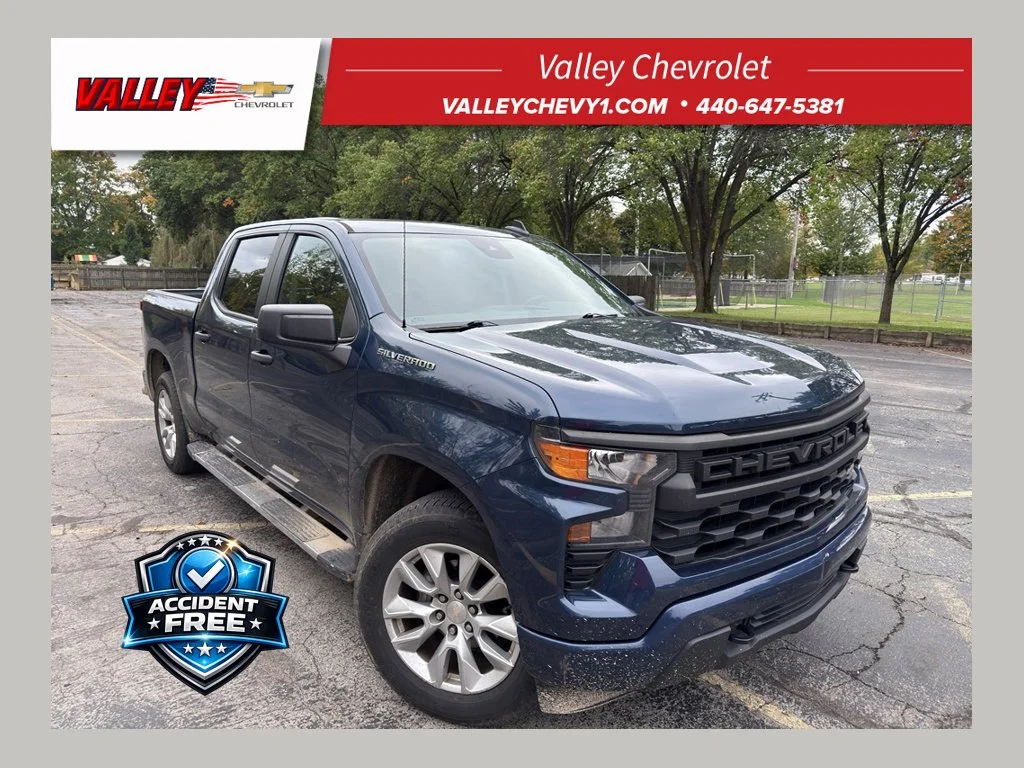 Used 2022 Blue Chevrolet Custom image 1