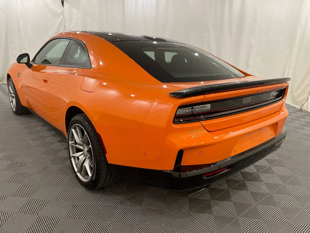 2026 Dodge Charger Scat Pack - Photo 8