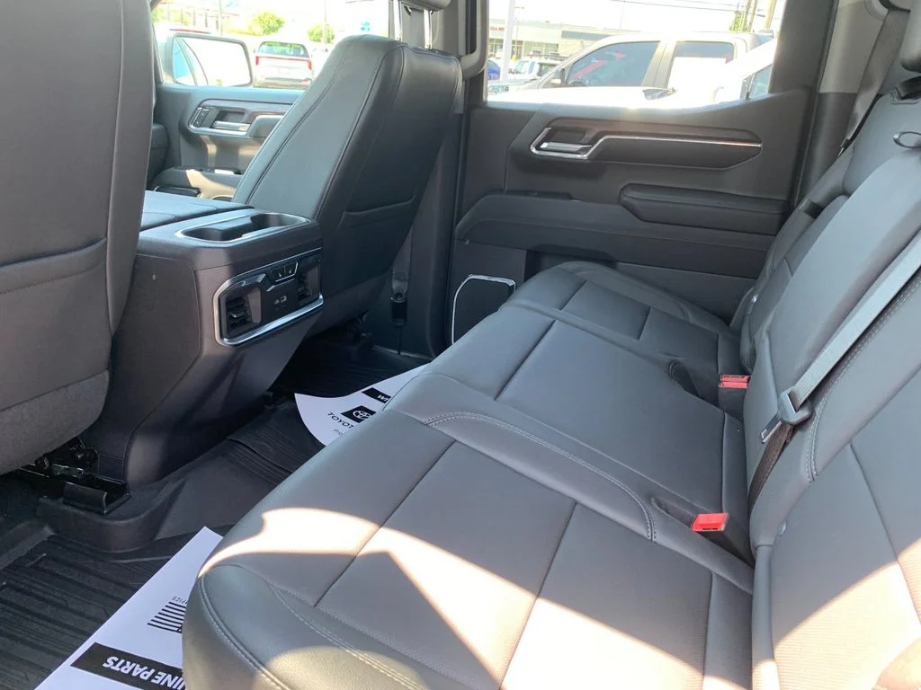 Used 2024 Silver GMC SLT image 11
