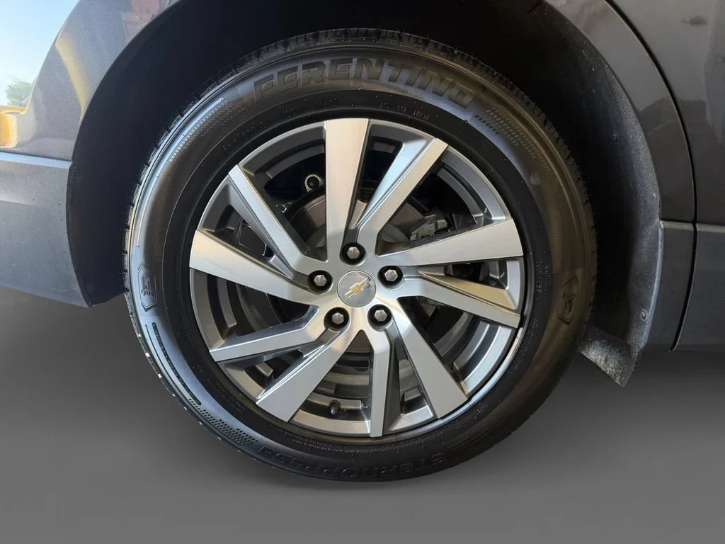 Used 2022 IRON GRAY METALLIC Chevrolet Premier image 11