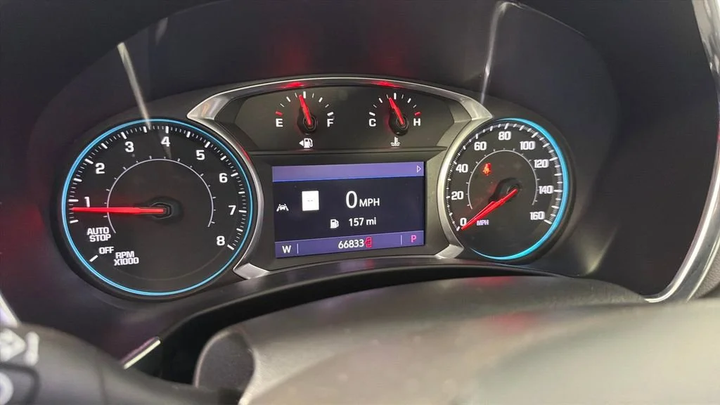 Used 2021 SUMMIT WHITE Chevrolet LT image 36