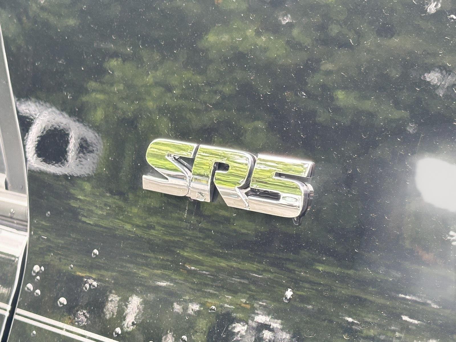 Used 2019 Midnight Black Metallic Toyota SR5 image 10