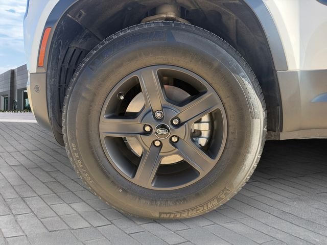 Certified Used 2023 White Land Rover Standard image 9