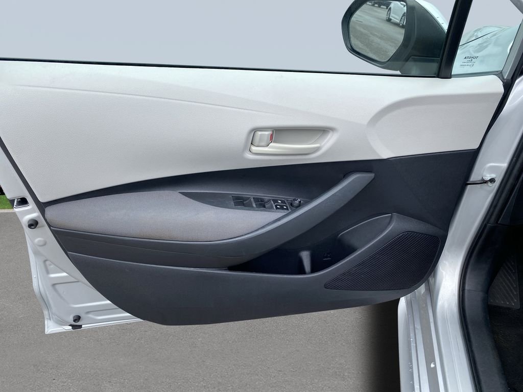 2022 Toyota Corolla LE - Photo 15