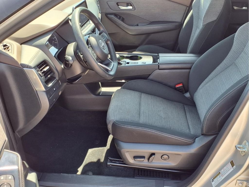 Used 2023 Silver Nissan SV image 20