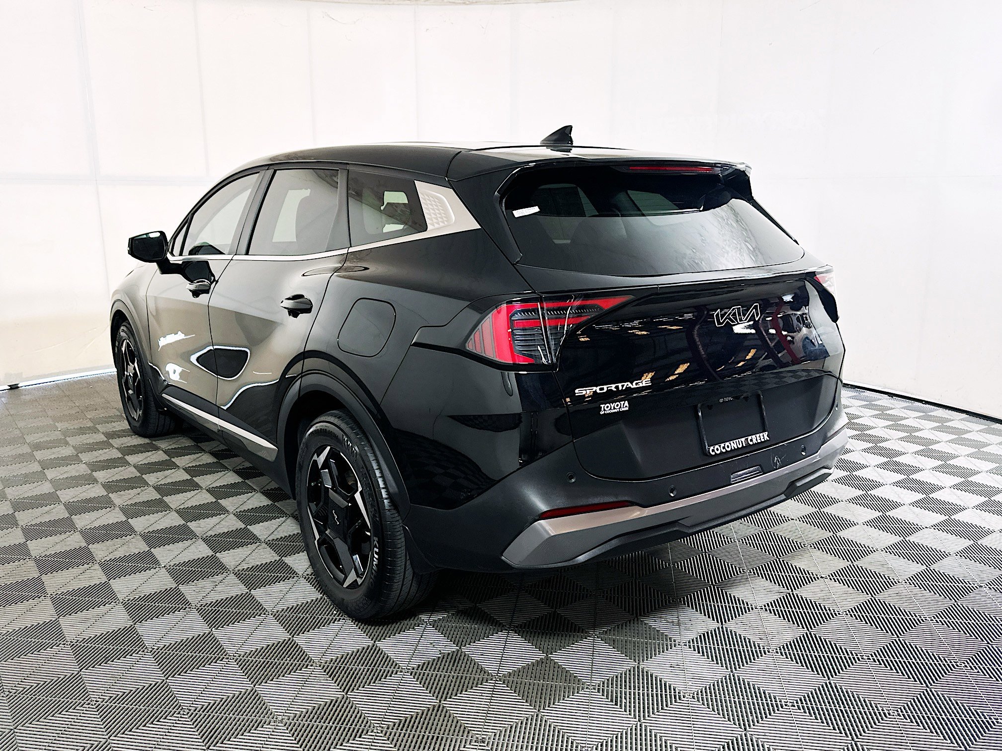 Used 2026 Ebony Black Kia EX image 5