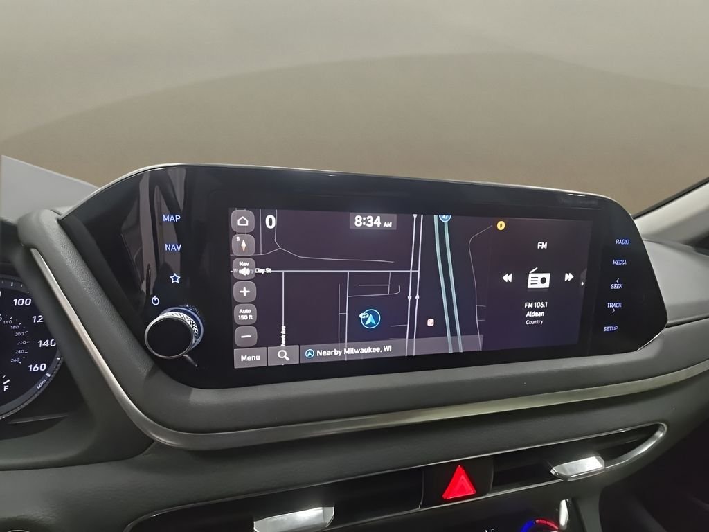 Used 2023 Gray Hyundai SEL image 31