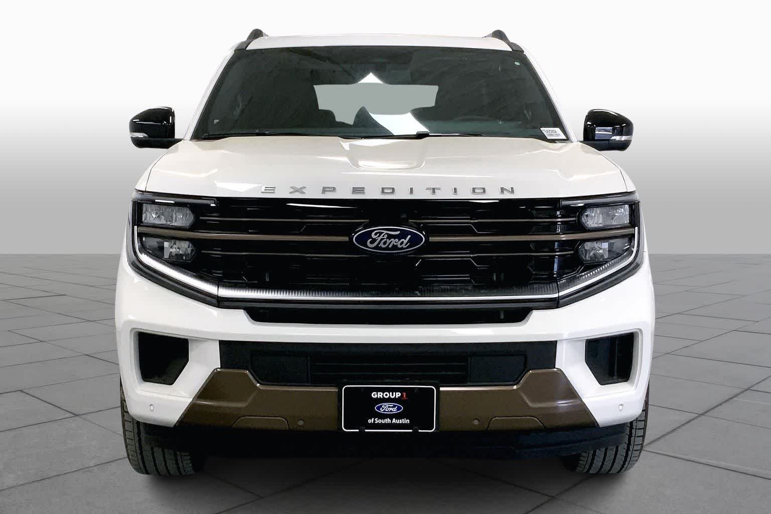 New 2026 Star White Metallic Tri-Coat Ford King Ranch® image 3