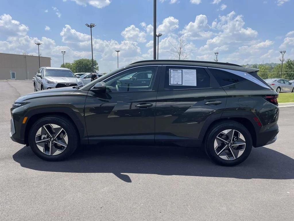 Certified Used 2026 Green Hyundai SEL image 6